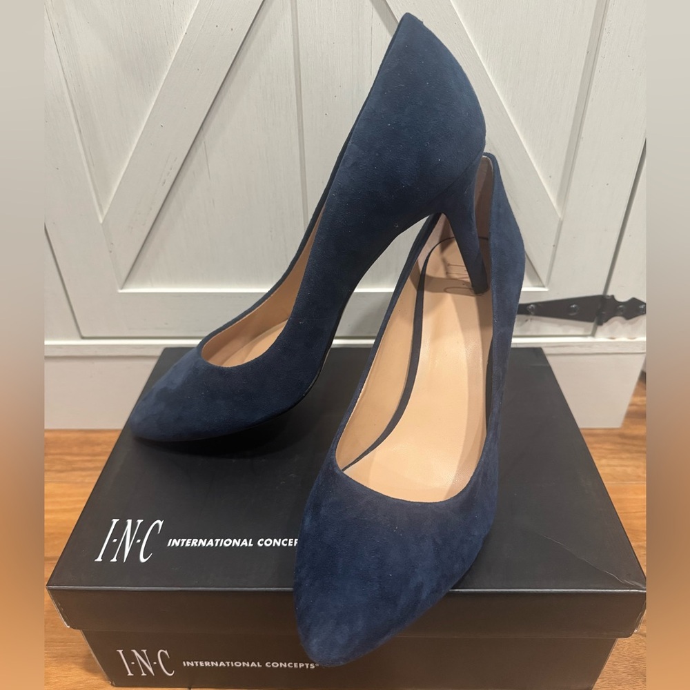 INC International Concepts Zitah Pointed Toe Pumps Suede Navy Blue 9.5